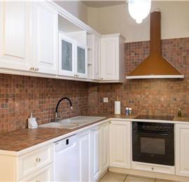 3 bedroom villa with heated pool in Kassiopi, Corfu, sleeps 6